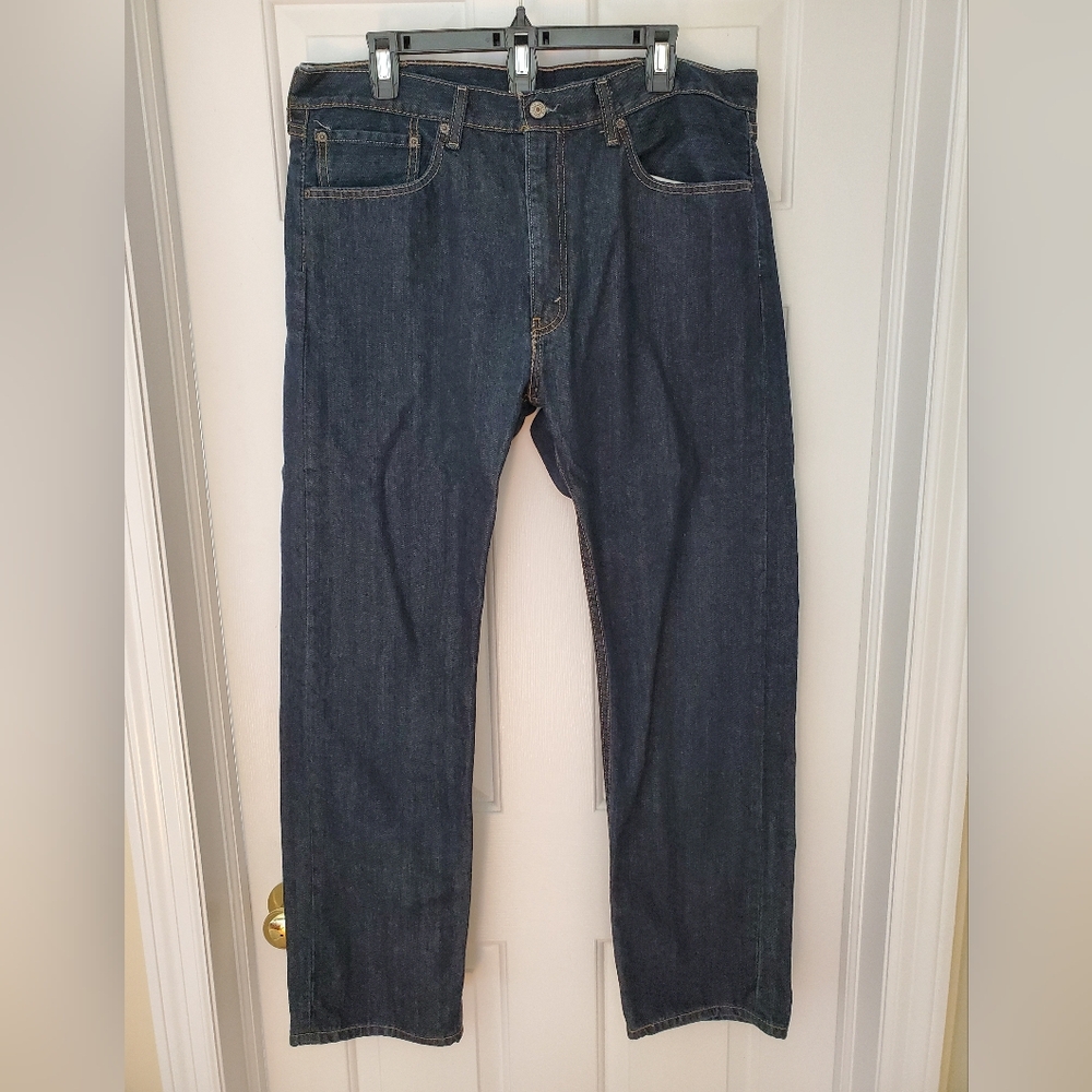 Levi's 505 38 X 32 Dark Wash Regular Fit Jeans EUC